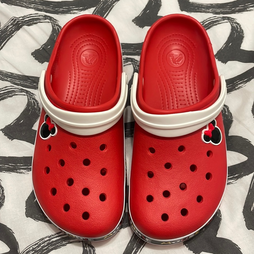 Crocs Crocband Minnie Mouse clog womens size 11 never worn